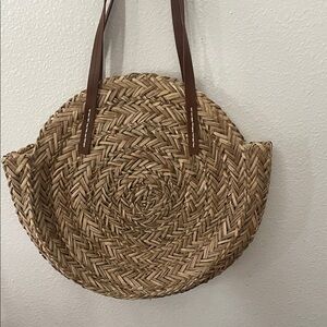 Stylish Woven Straw Tote Bag NWOT